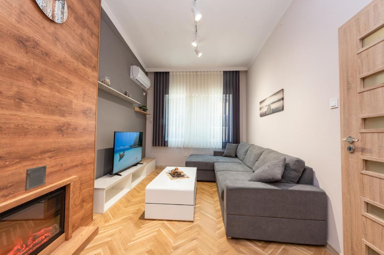 Downtown Apartment Burgas City Exterior foto