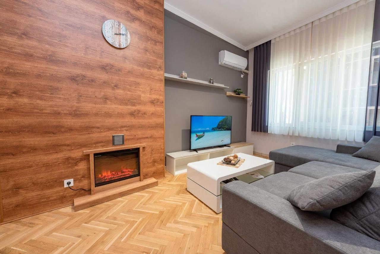 Downtown Apartment Burgas City Exterior foto